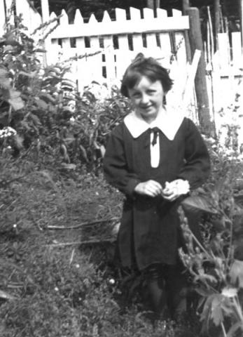 098: Betty Ennis. (1941) [courtesy of Rita (Ennis) Clowe]  - daughter of Vincent Ennis &amp;amp; Min Carroll